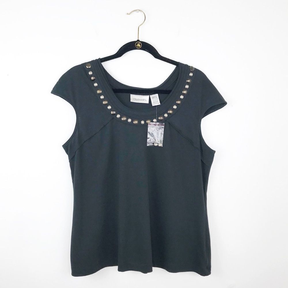 NEW embellished gray sleeveless blouse‎